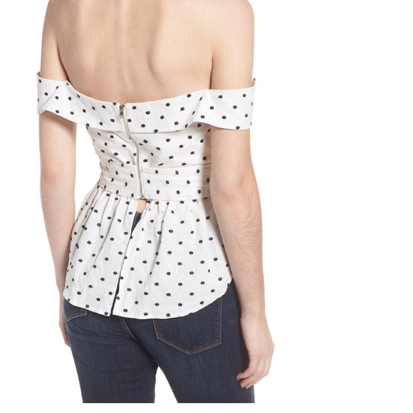 Wayf Way Capri Cut Out Top Size Small - Picture 2 of 11